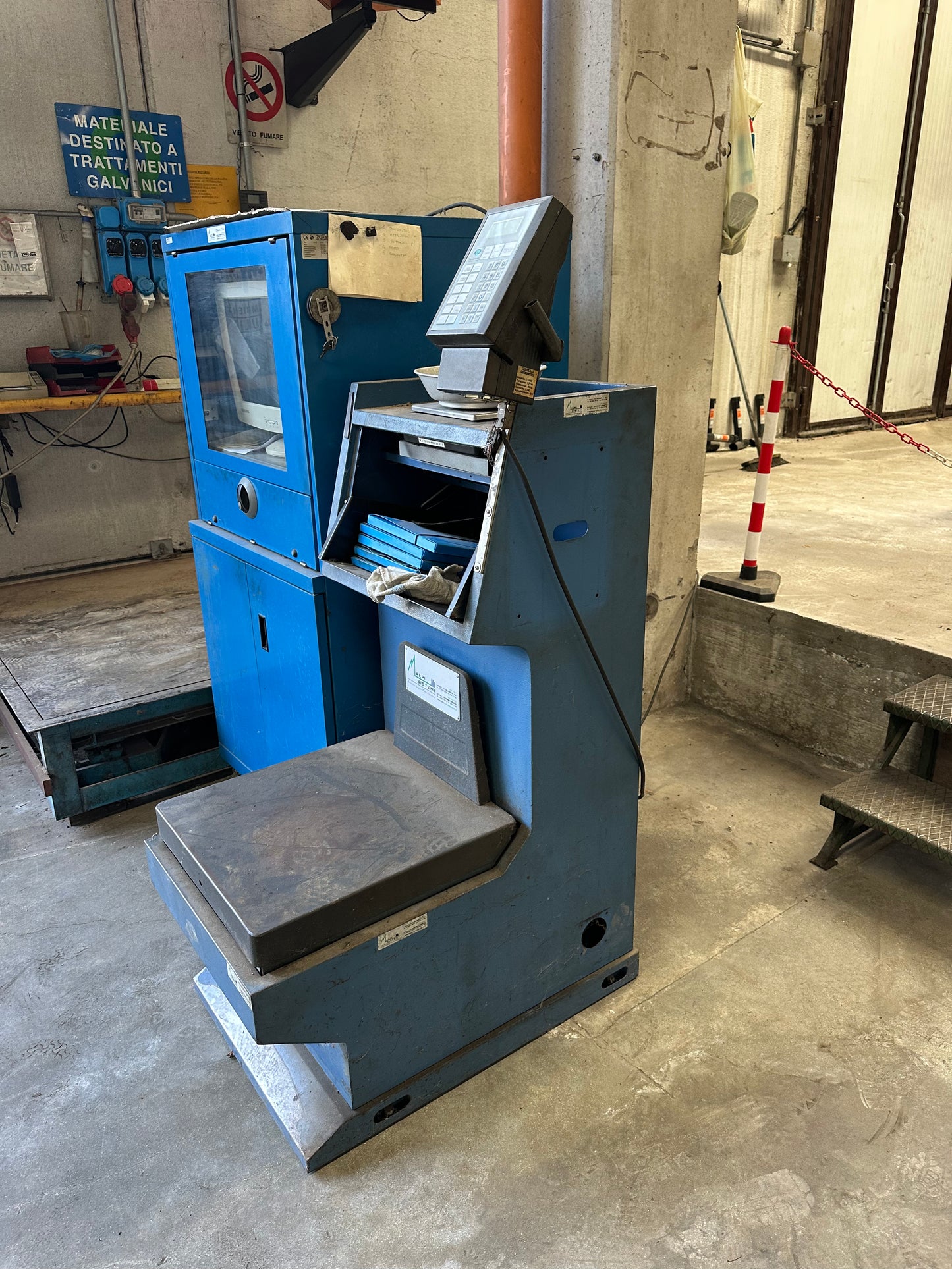 Bilancia contapezzi industriale Alpi Sistemi con doppia piattaforma pesa pallet – TESAR TS100 usata il Metalmeccanico Di M