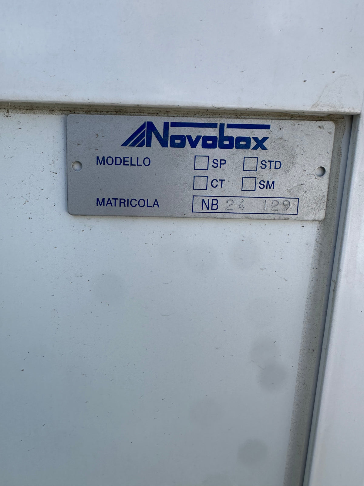 Novobox modulo prefabbricato coibentato uso ufficio / magazzino – circa 6,4 × 2,4 m – usato pari al nuovo il Metalmeccanico Di M