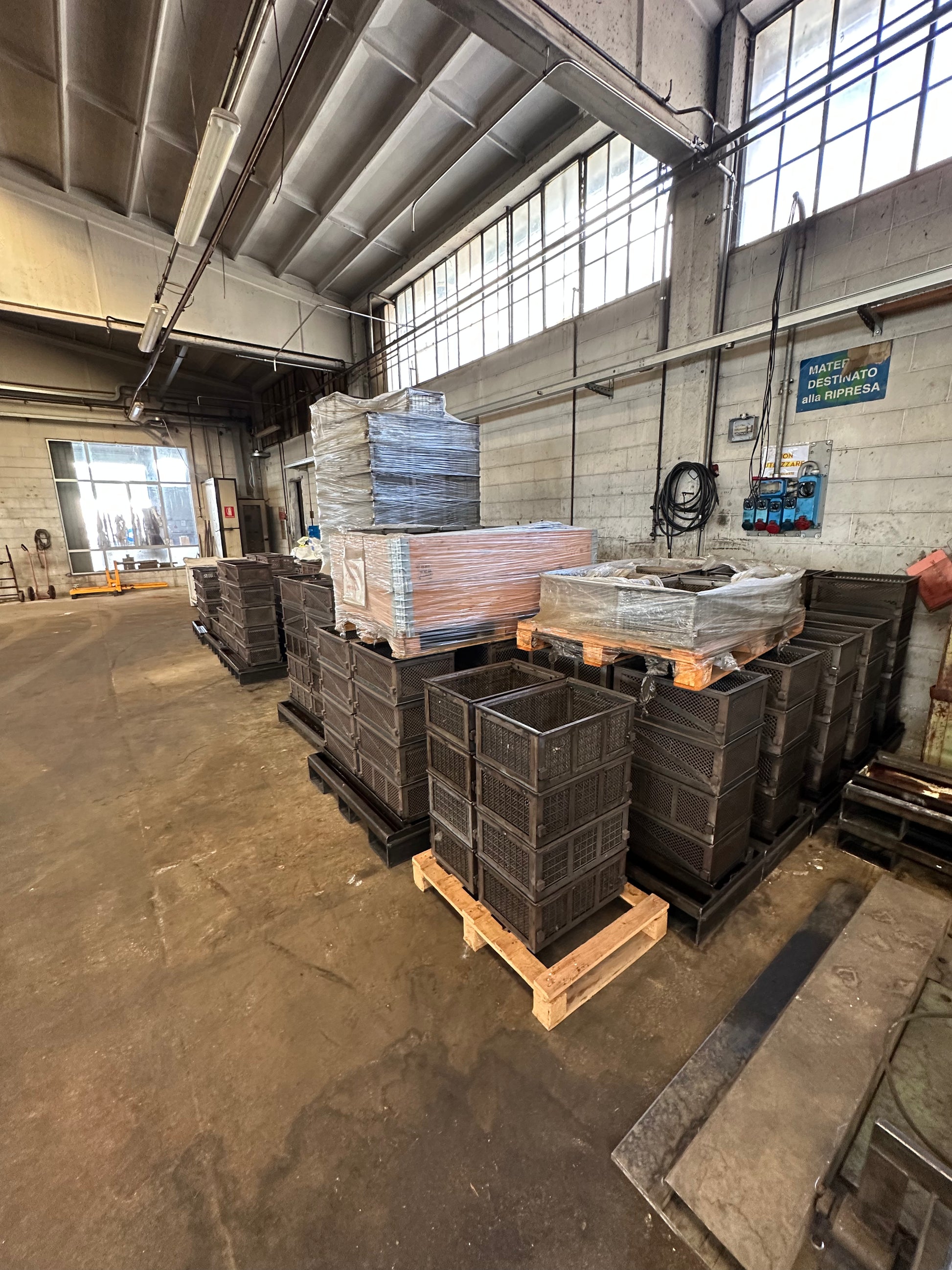 Cestelli Metallici per Lavaggio Industriale e Portapezzi 460×315×195 mm – Usati il Metalmeccanico Di M