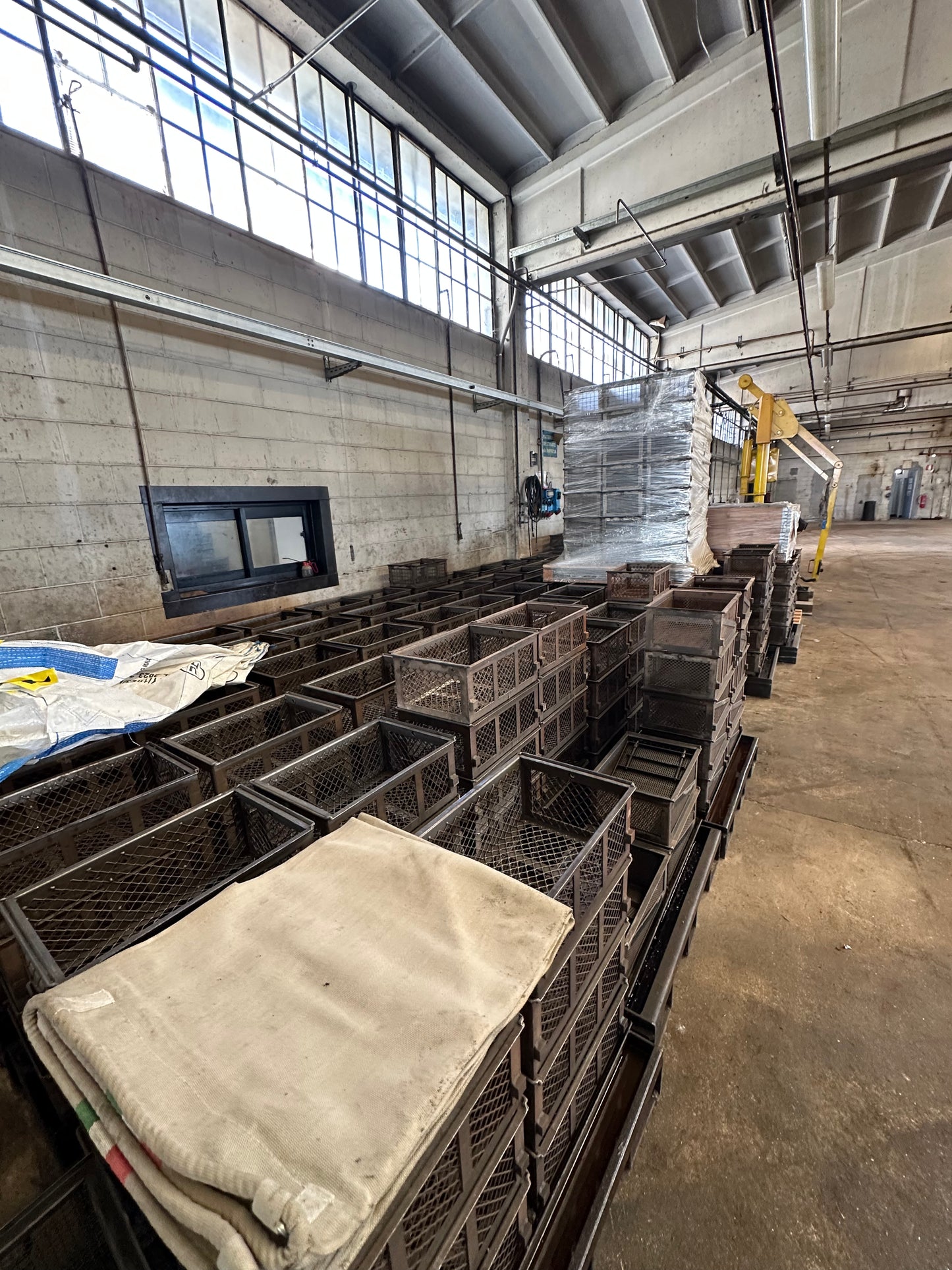 Cestelli Metallici per Lavaggio Industriale e Portapezzi 460×315×195 mm – Usati il Metalmeccanico Di M