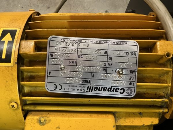 Levigatrice a nastro orientabile MARPOL 101 usata a norme CE il Metalmeccanico Di M