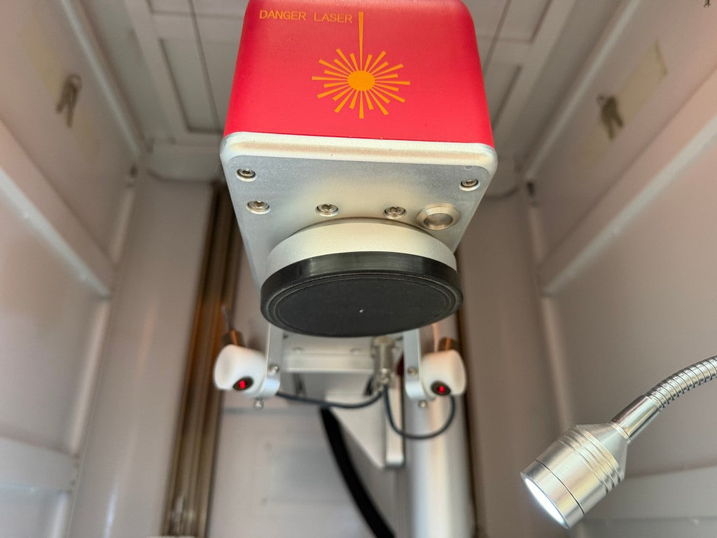 Marcatrice laser HBS GQ 20A con asse rotante usata il Metalmeccanico Di M