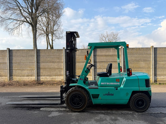 Muletto / Carrello elevatore diesel MITSUBISHI FD40 usato – 4.000 kg, alzata 4.000 mm, 1.370 ore