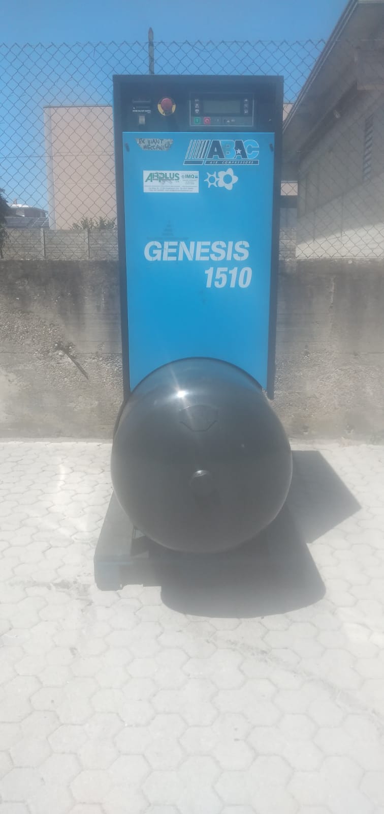 ABAC GENESISS GE15 – Compressore a vite 11 kW (15 HP) – 10 bar – 1500 l/min – Combinata con serbatoio + essiccatore integrato