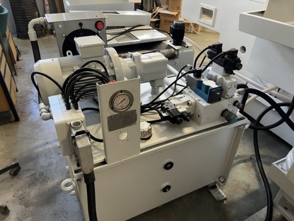 Rettifica tangenziale cn FAVRETTO MB 100 auto usata
