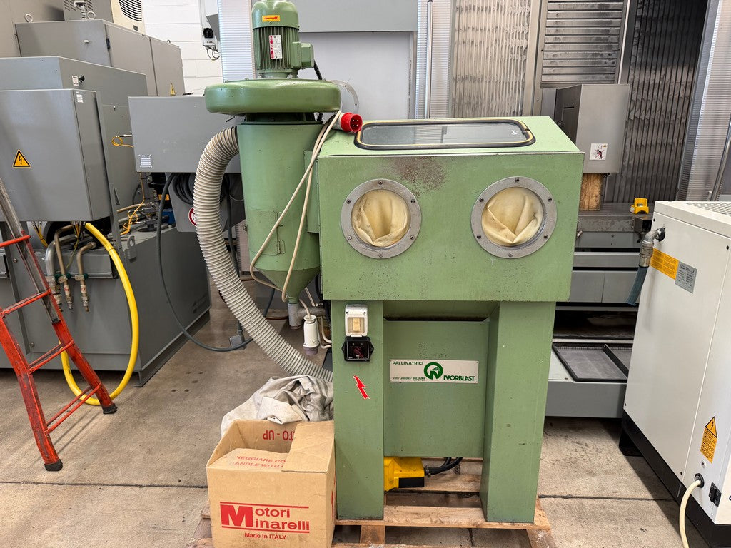 Sabbiatrice pallinatrice industriale con ciclone NORDBLAST usata il Metalmeccanico Di M