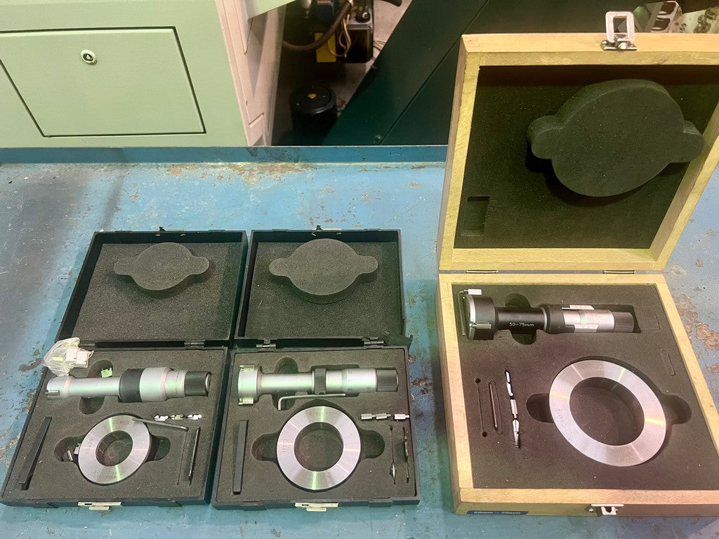 Set micrometri a tre punte per interni BOWERS usato il Metalmeccanico Di M