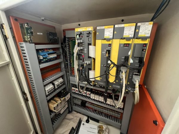 Tornio cnc 2 assi DIAMOND SJ 22 usato
