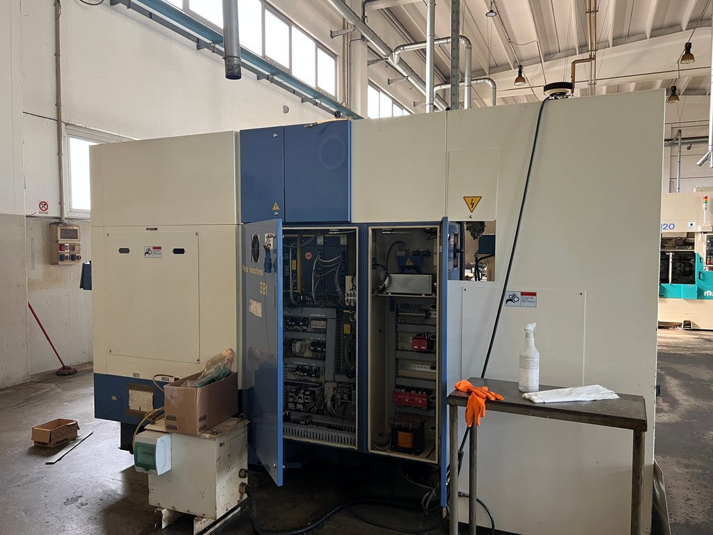 Tornio cnc 2 assi TAKAMAZ X20 HI SERVER con gantry loader usato il Metalmeccanico Di M