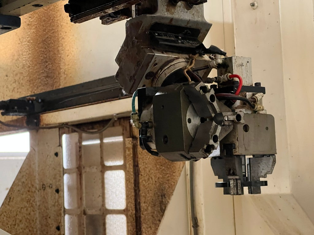 Tornio cnc 2 assi TAKAMAZ X20 HI SERVER con gantry loader usato il Metalmeccanico Di M