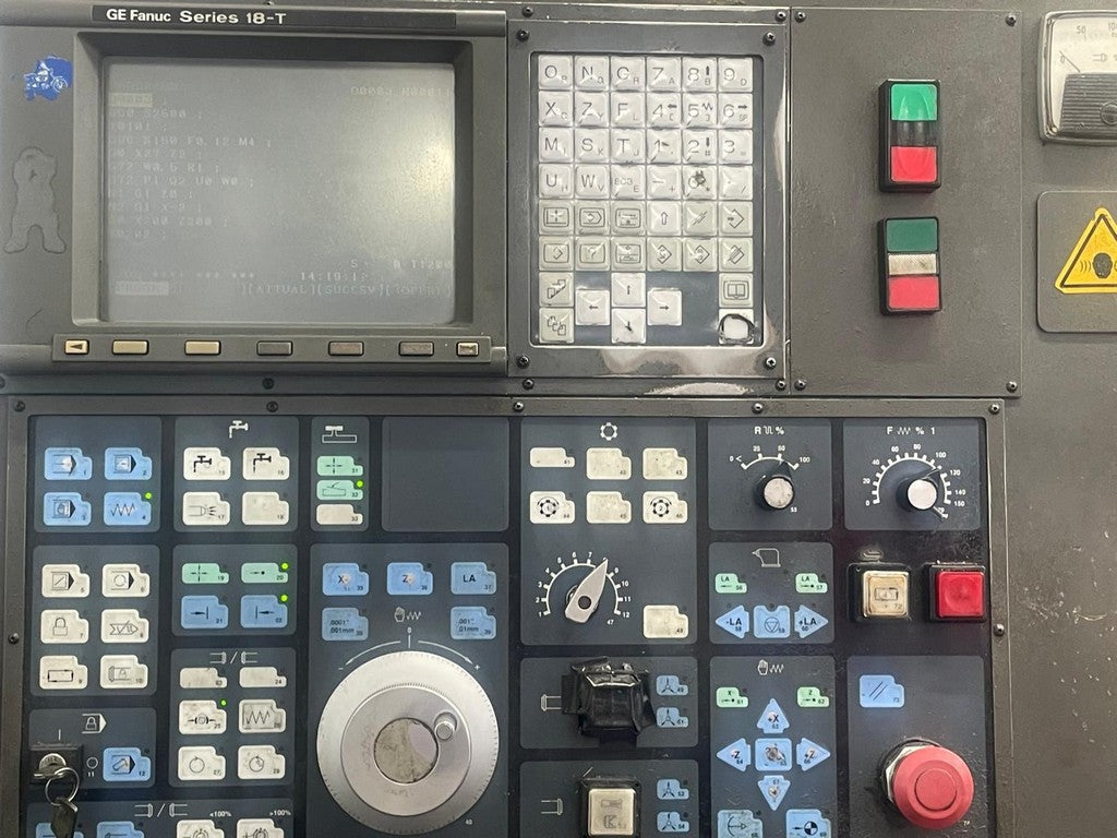 Tornio cnc 3 assi HARDINGE CONQUEST T42L motorizzato usato il Metalmeccanico Di M