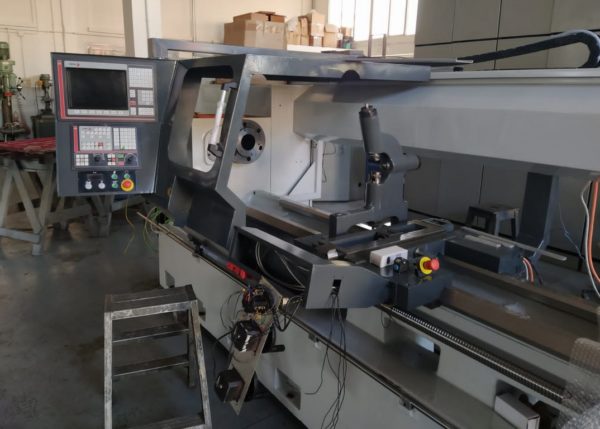 Tornio cnc autoapprendimento GEMINIS GHT4 720X3000 usato REVISIONATO il Metalmeccanico Di M