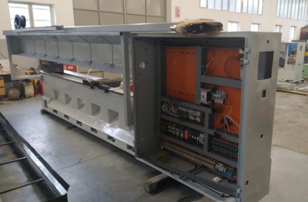 Tornio cnc autoapprendimento GEMINIS GHT4 720X3000 usato REVISIONATO il Metalmeccanico Di M
