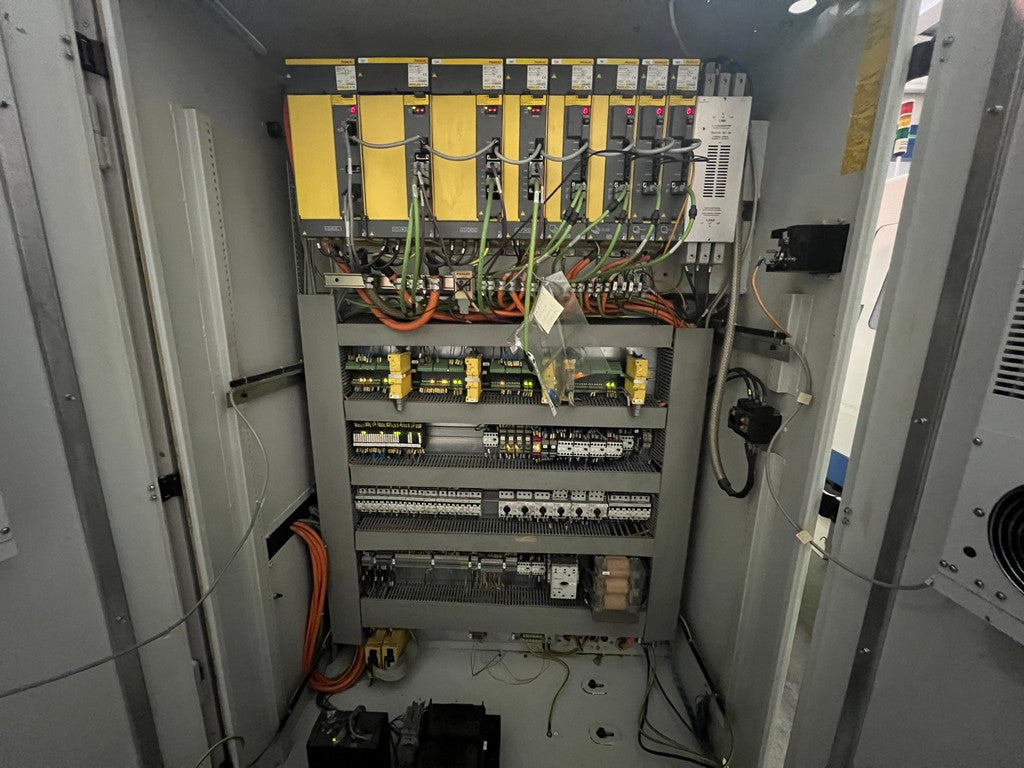 Tornio cnc motorizzato asse Y contromandrino SPINNER TC77 SMCY usato