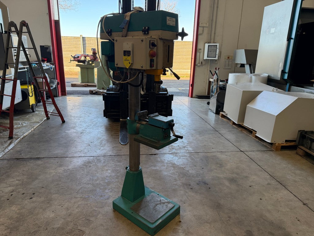 Trapano a colonna ACN ND28 usato a norme CE