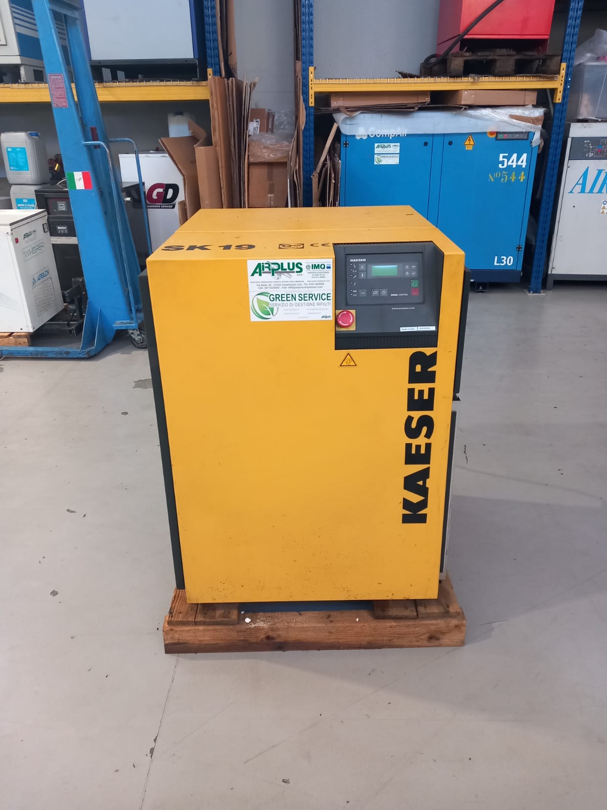 KAESER SK19 (2002) – Compressore a vite 11 kW (15 HP) – 10 bar – 1800 l/min – USATO REVISIONATO (0 ore) + GARANZIA 6 MESI il Metalmeccanico Di M