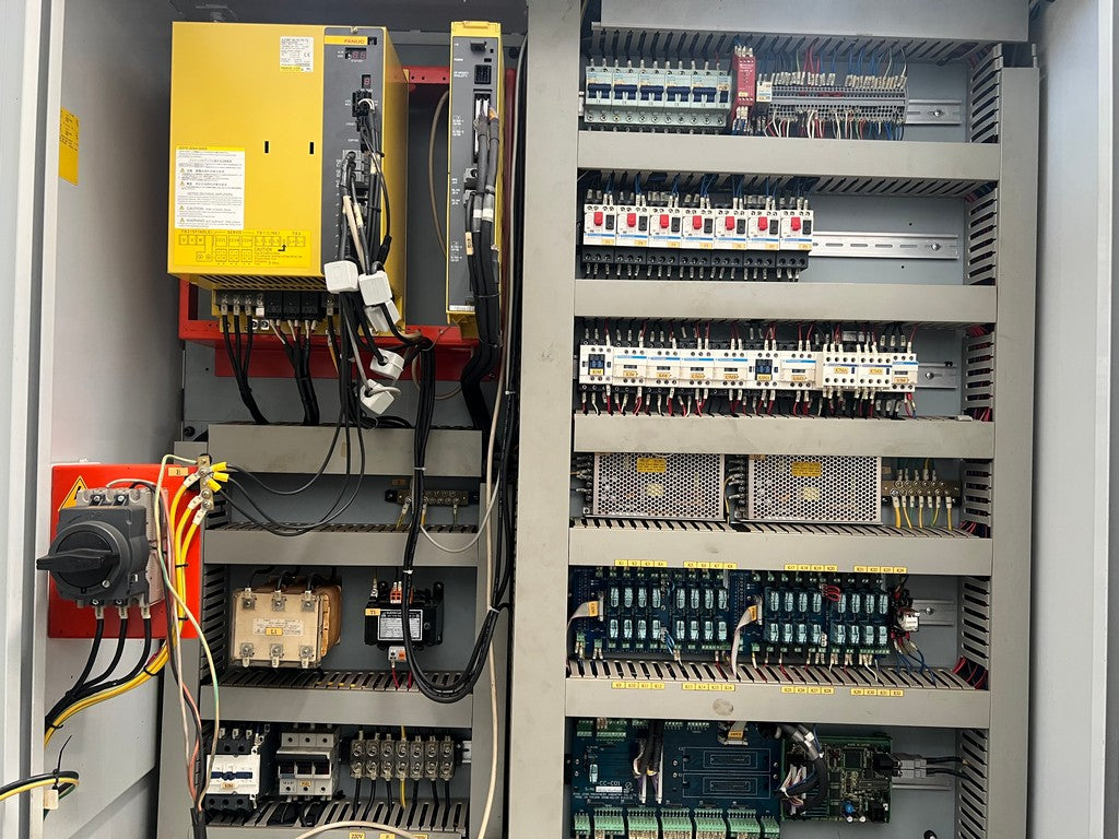 Centro di lavoro verticale PERFECT JET MCV-8 usato