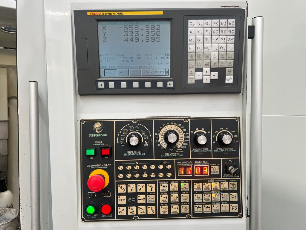 Centro di lavoro verticale PERFECT JET MCV-8 usato