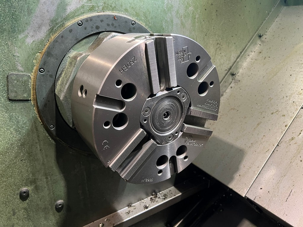 Tornio cnc 3 assi HARDINGE CONQUEST T51 motorizzato usato il Metalmeccanico Di M