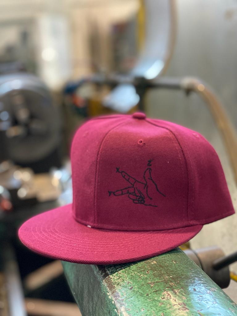 Cappello uomo visiera piatta "assi cnc"